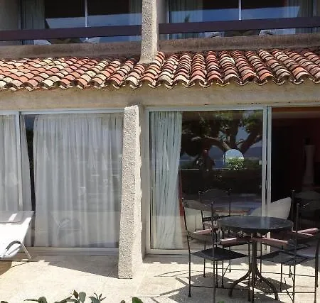 83酒店